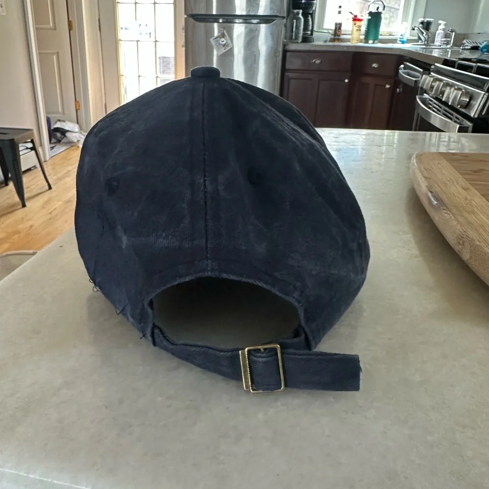 ASICS  Cap - Picture 2 of 2